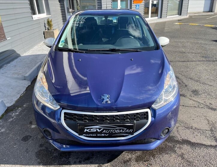 Peugeot 208 Hatchback 999,0 50 kw