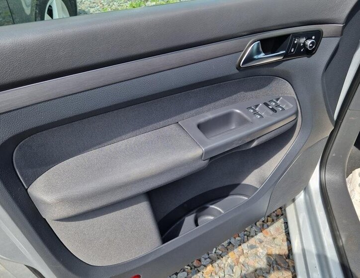 Volkswagen Touran MPV 1,4 l 103 kw