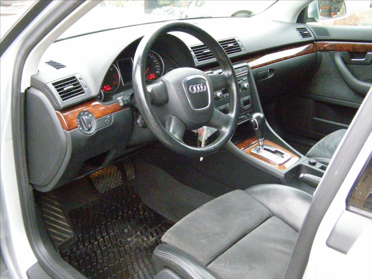 Audi A4 Sedan 3,1 l 188 kw