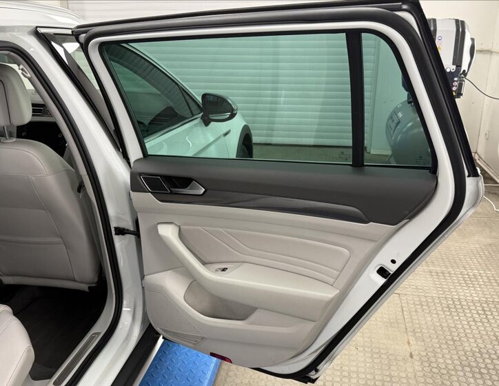 Volkswagen Passat Kombi 2,0 l 140 kw