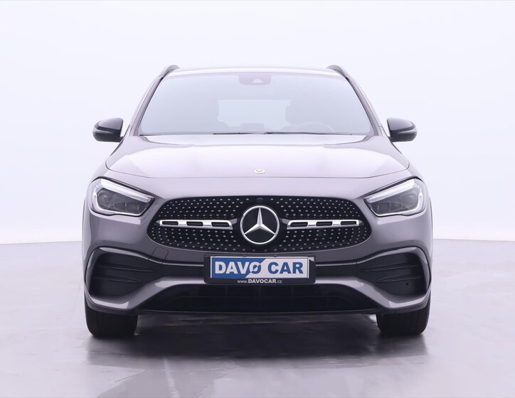 Mercedes-Benz GLA 2