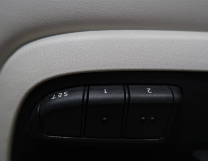 Mazda 6 Sedan / Limuzína 2,5 l 143 kw