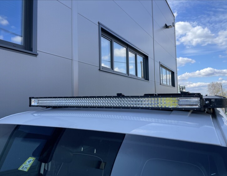 Volkswagen Multivan 25