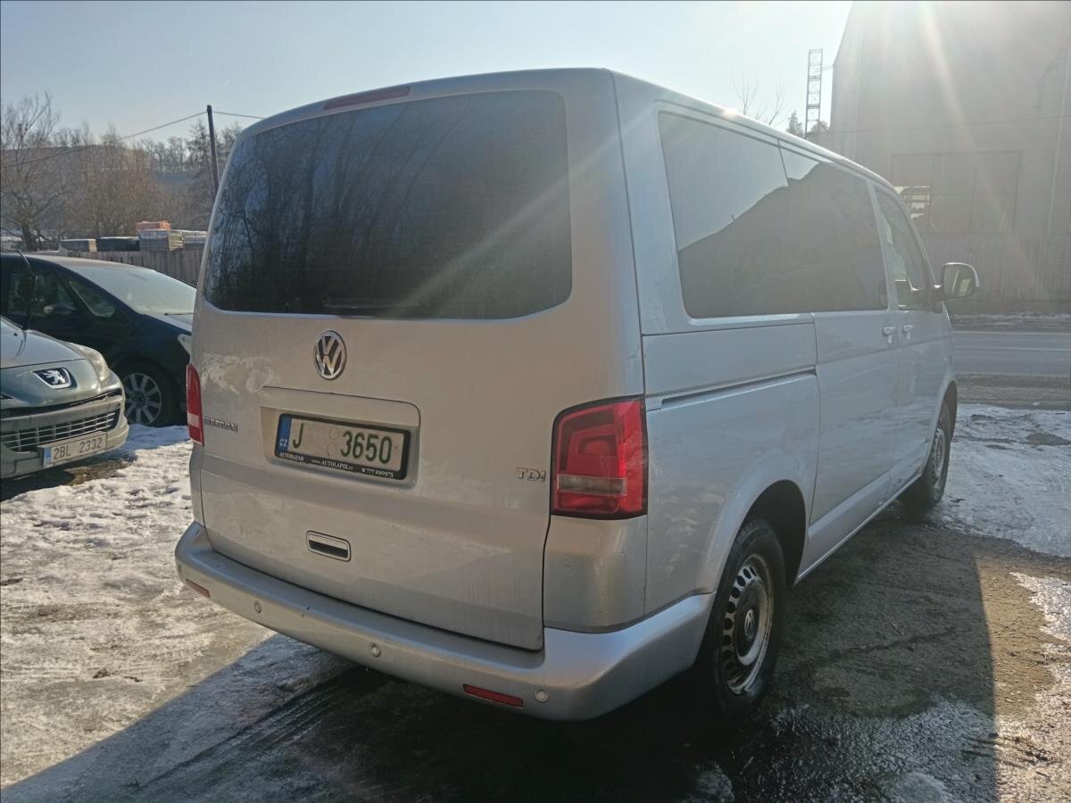 Volkswagen Multivan MPV 2,0 l 75 kw