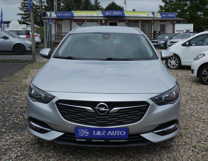 Opel Insignia Kombi 2,0 l 154 kw