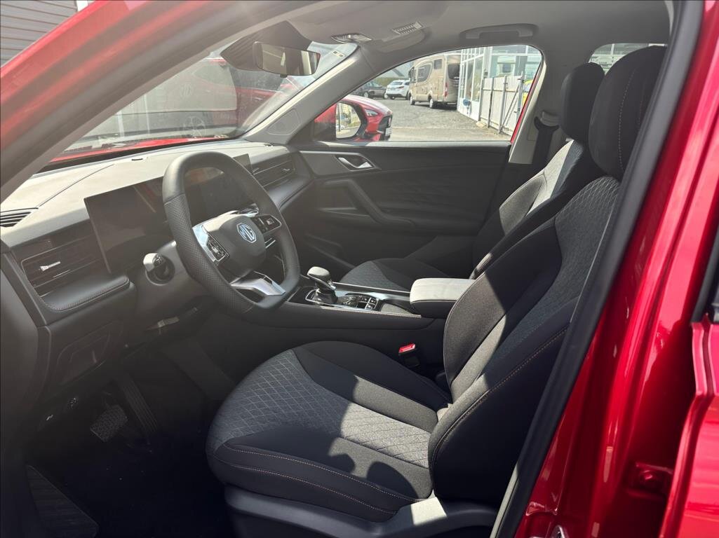 MG HS SUV 1,5 l 125 kw