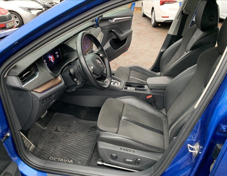 Škoda Octavia 16