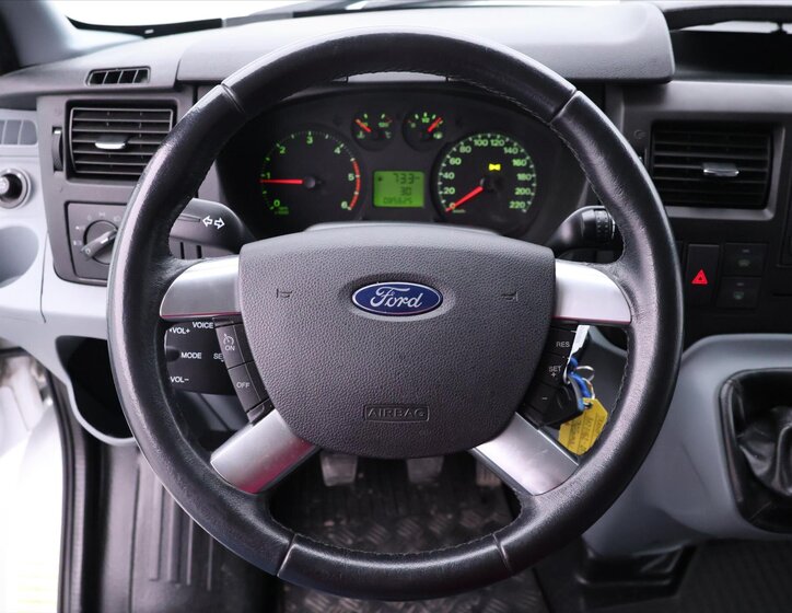 Ford Transit Kombi 2,2 l 92 kw