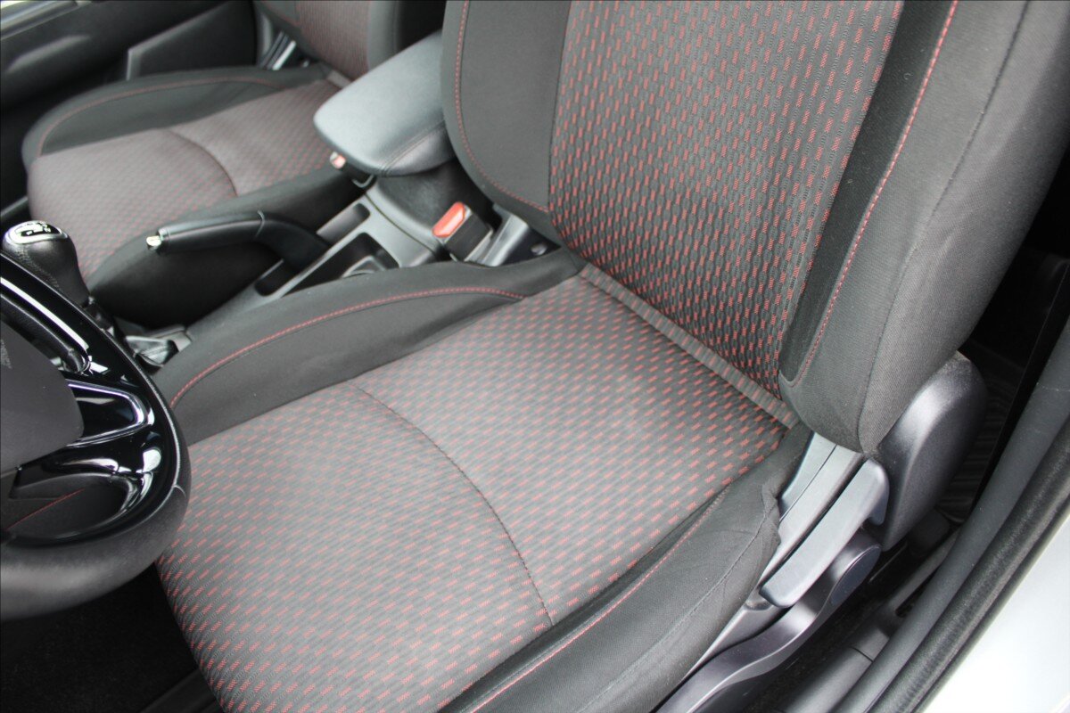 Mitsubishi ASX SUV / Terénní 1,6 l 86 kw