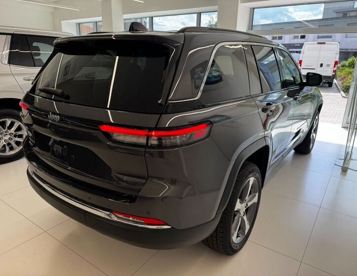 Jeep Grand Cherokee 5
