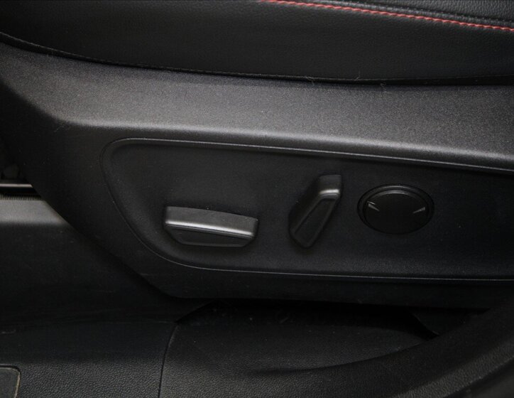 Ford Kuga SUV 1,5 l 110 kw