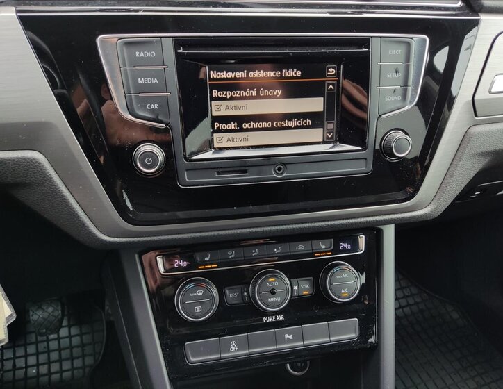 Volkswagen Touran MPV 1,2 l 81 kw