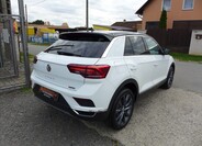 Volkswagen T-Roc 6