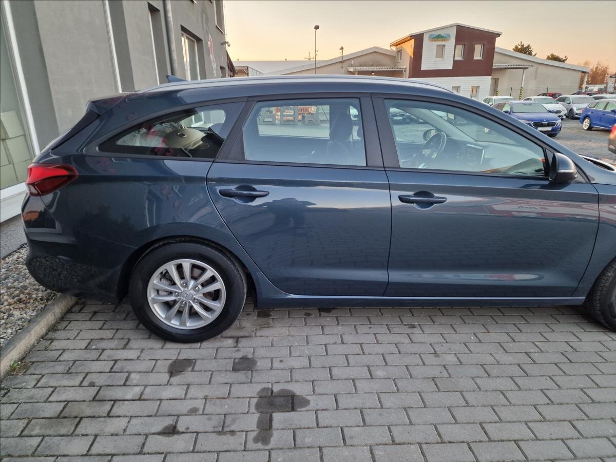 Hyundai i30 Kombi 1,6 l 85 kw
