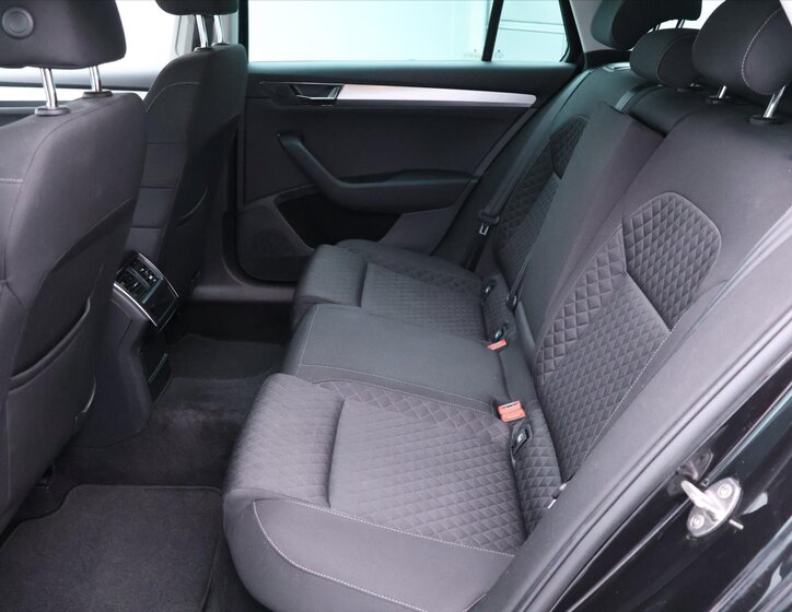 Škoda Superb Kombi 2,0 l 110 kw