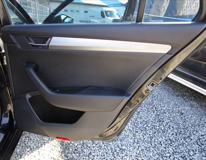 Škoda Superb Kombi 2,0 l 110 kw