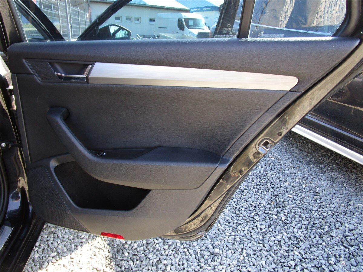 Škoda Superb Kombi 2,0 l 110 kw