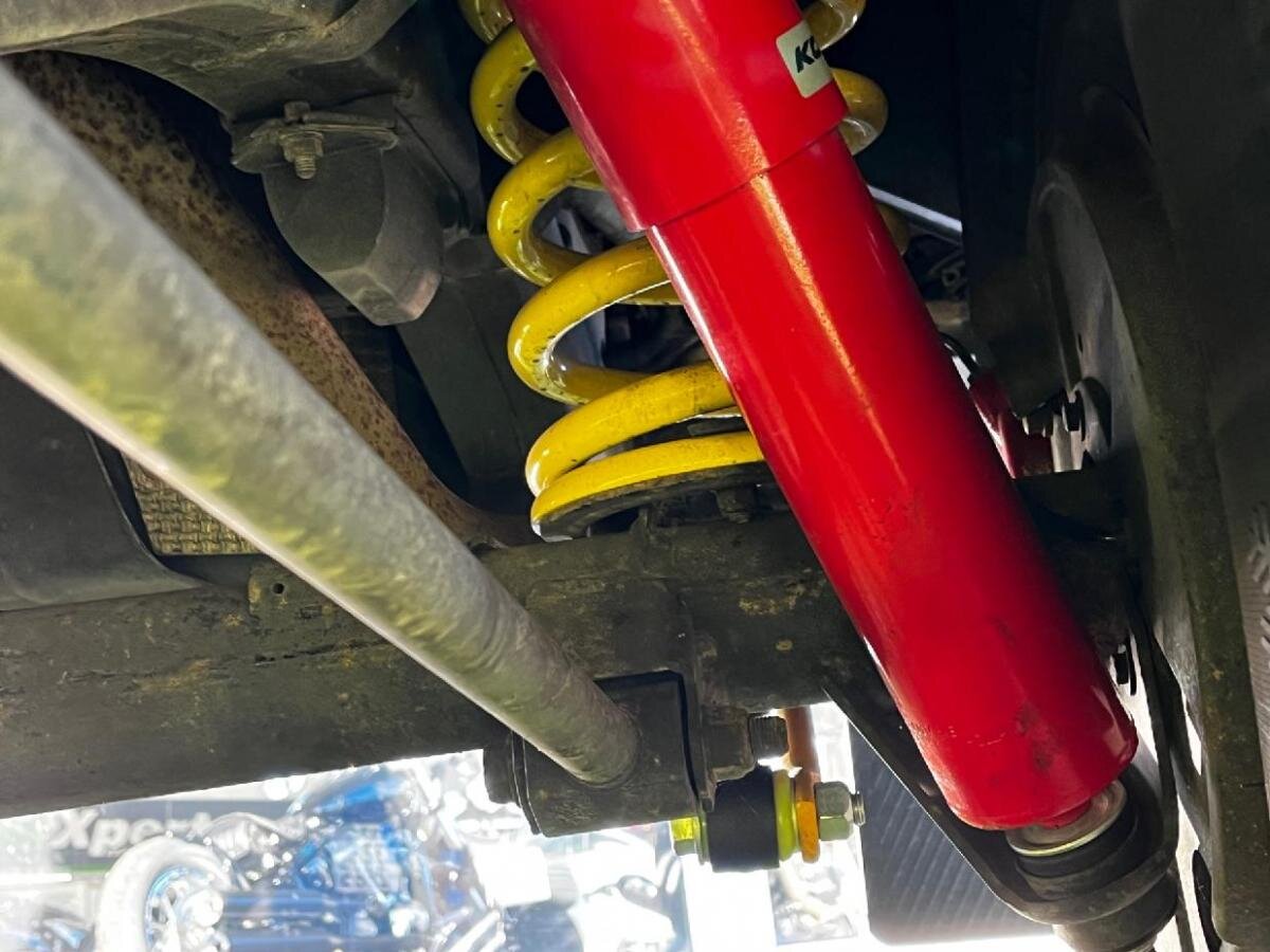 Land Rover Defender SUV / Terénní 2,2 l 90 kw