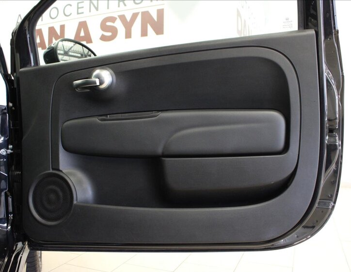 Fiat 500 Hatchback 899,0 63 kw