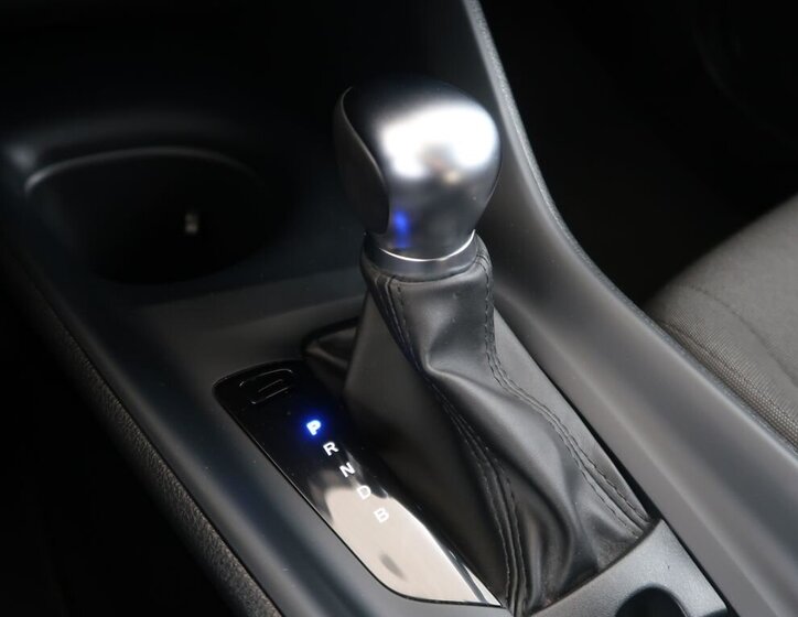 Toyota C-HR SUV 1,8 l 72 kw