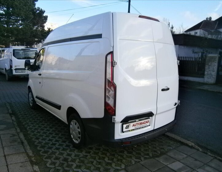 Ford Transit Custom 4