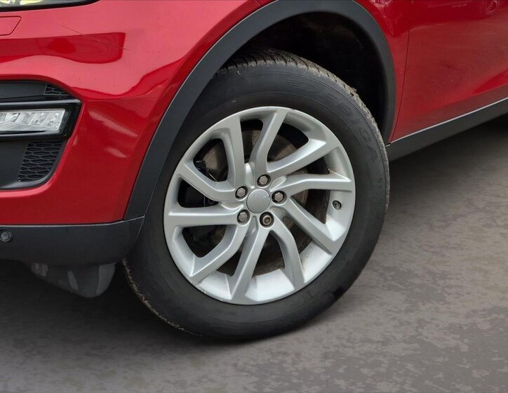 Land Rover Discovery Sport SUV 2,0 l 132 kw