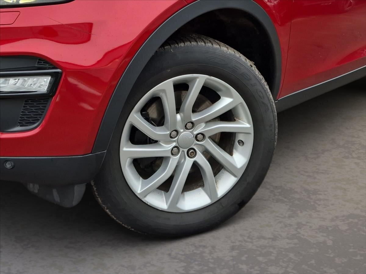 Land Rover Discovery Sport SUV 2,0 l 132 kw