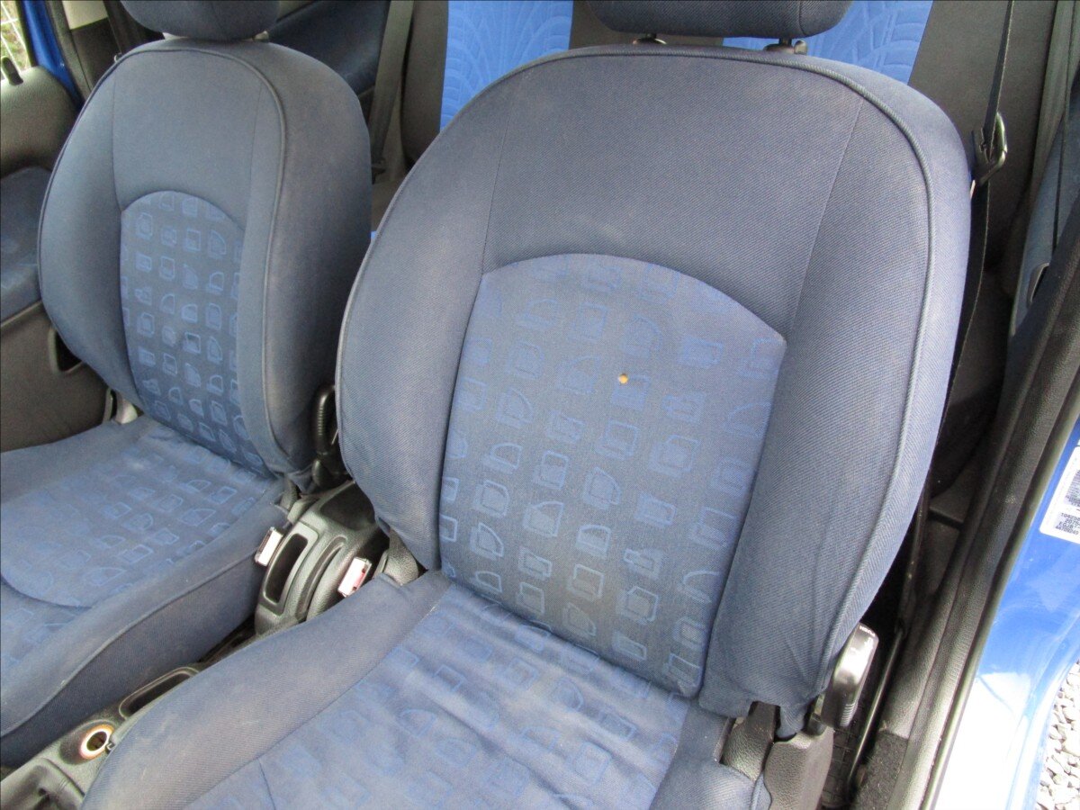 Peugeot 206 Hatchback 1,1 l 44 kw