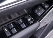 Land Rover Range Rover Velar SUV / Terénní 2,0 l 150 kw