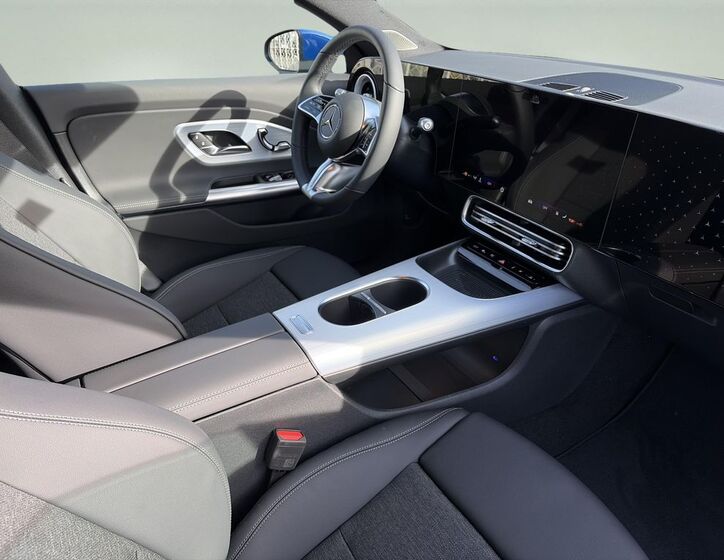 Mercedes-Benz CLA 12