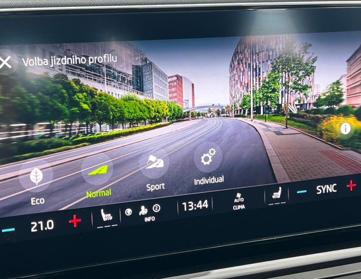 Škoda Octavia Kombi 2,0 l 85 kw