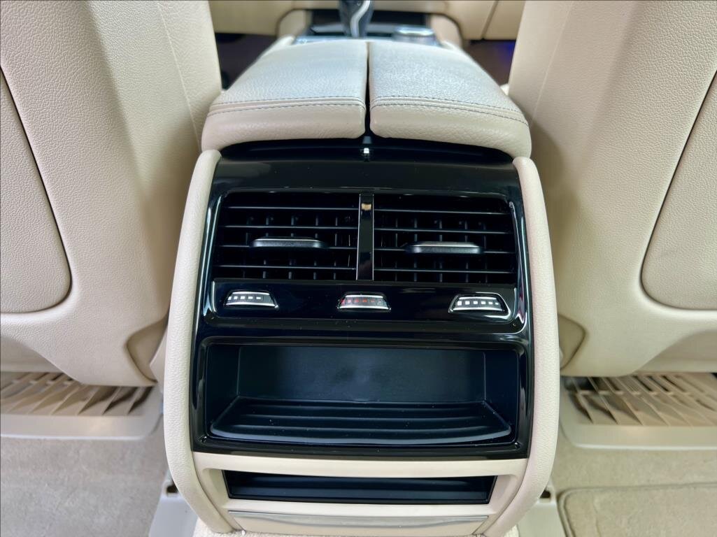 BMW Řada 7 Ostatní 3,0 l 210 kw