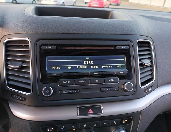 Volkswagen Sharan MPV 2,0 l 103 kw