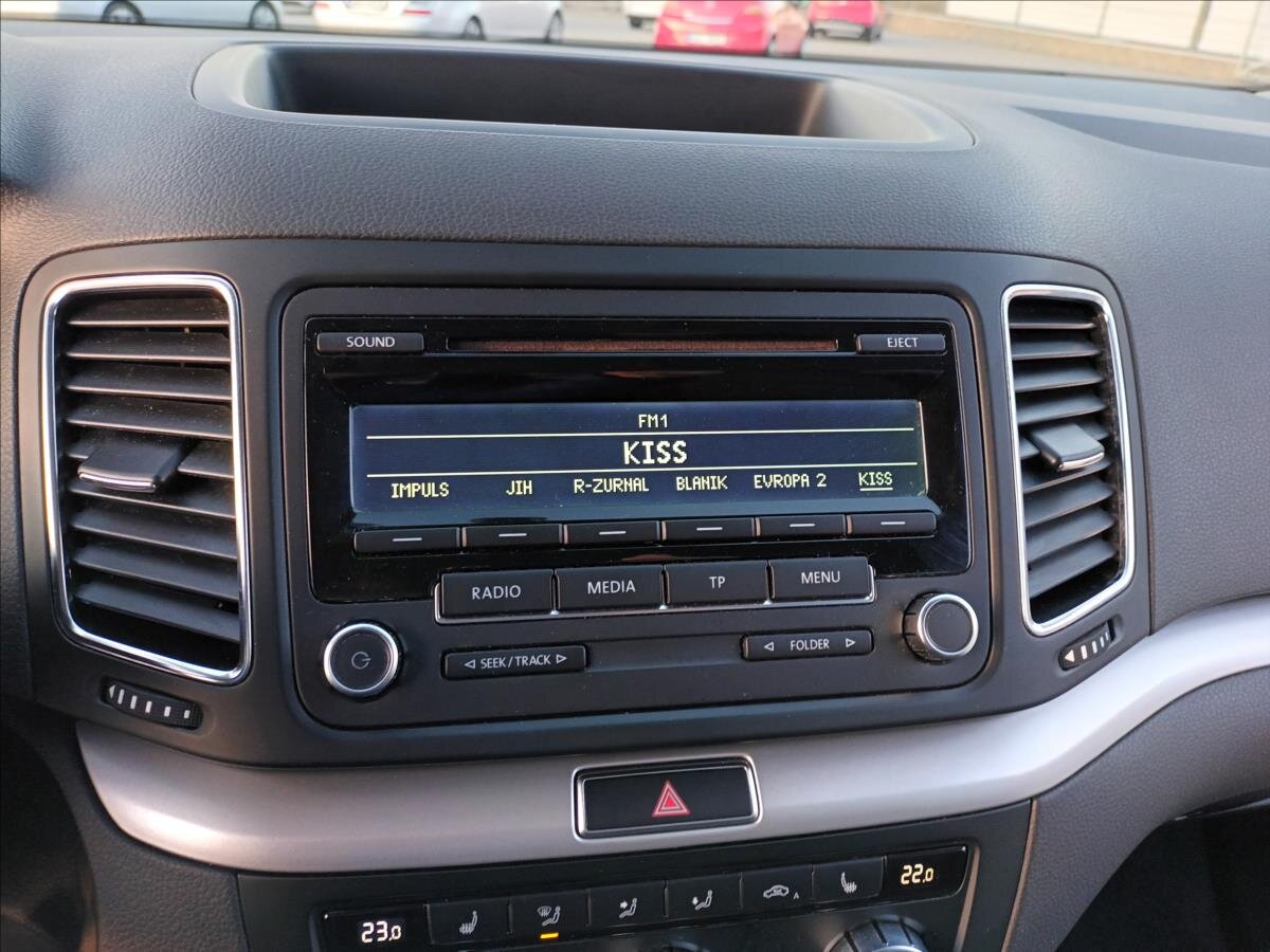 Volkswagen Sharan MPV 2,0 l 103 kw