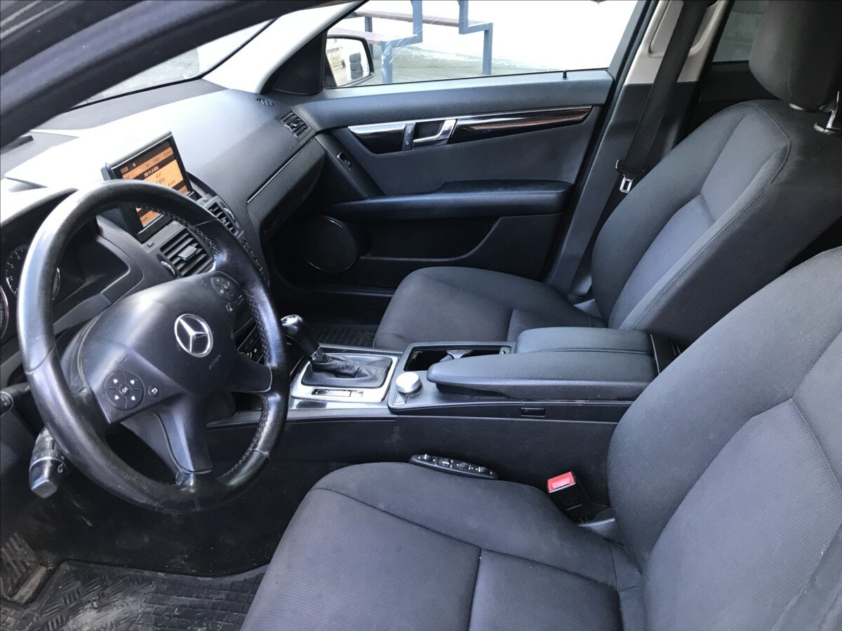 Mercedes-Benz Třídy C Kombi 1,8 l 135 kw