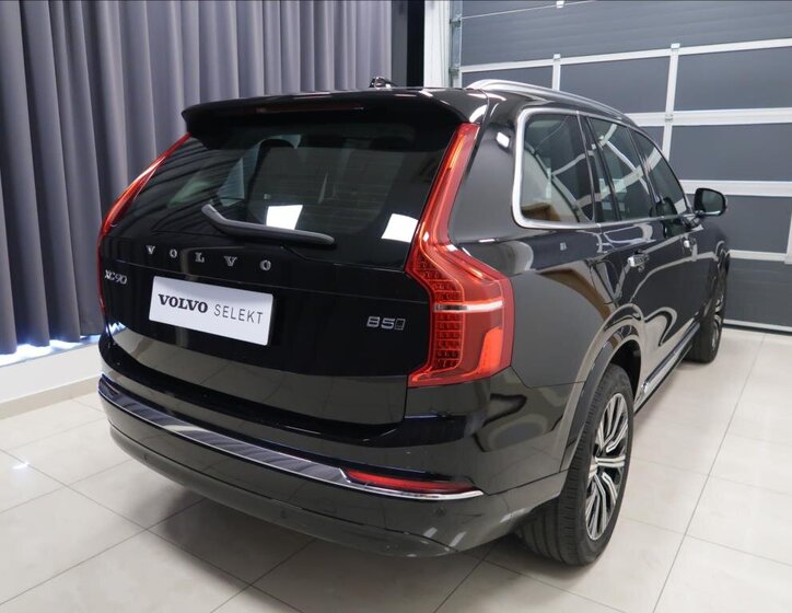 Volvo XC90 6