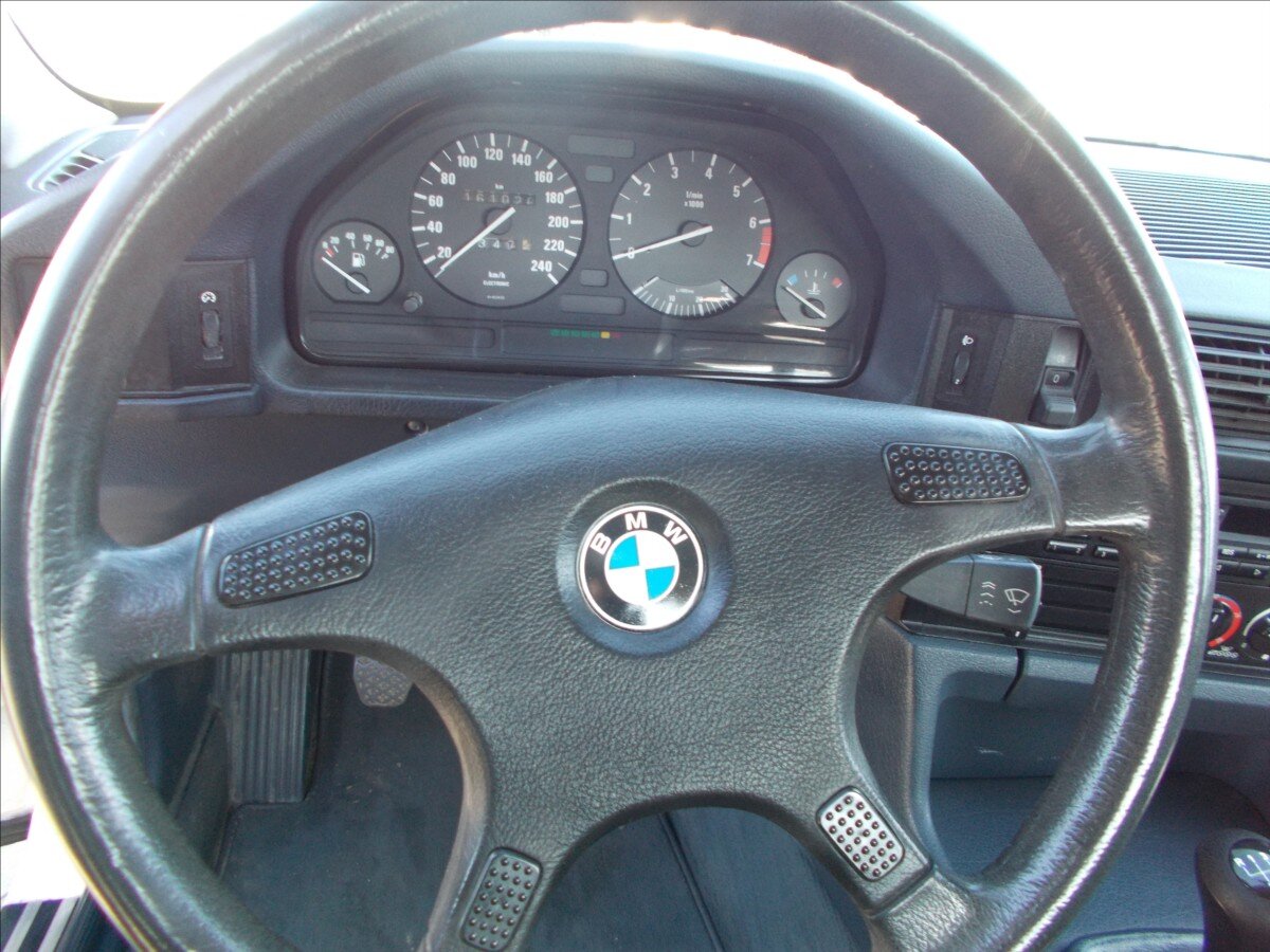 BMW Řada 5 Sedan / Limuzína 2,0 l 95 kw