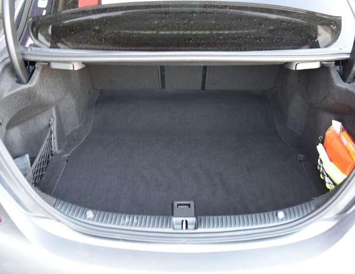 Mercedes-Benz Třídy C Sedan / Limuzína 2,1 l 125 kw