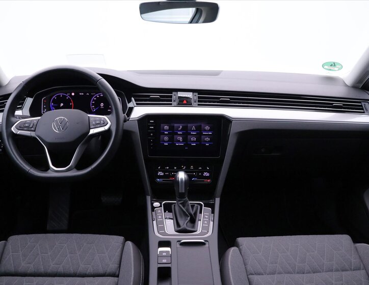 Volkswagen Passat 31