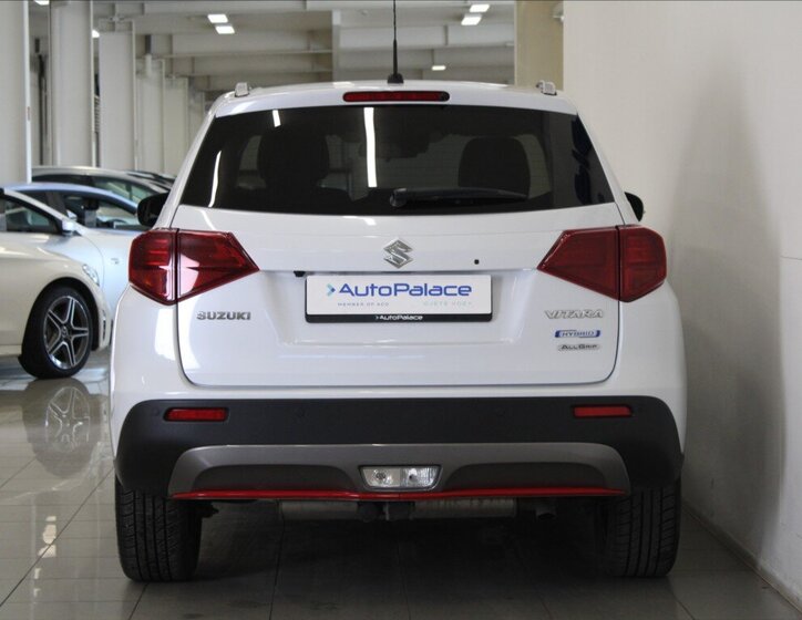 Suzuki Vitara SUV / Terénní 1,4 l 95 kw