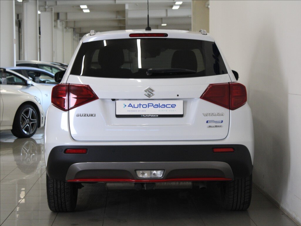 Suzuki Vitara SUV / Terénní 1,4 l 95 kw