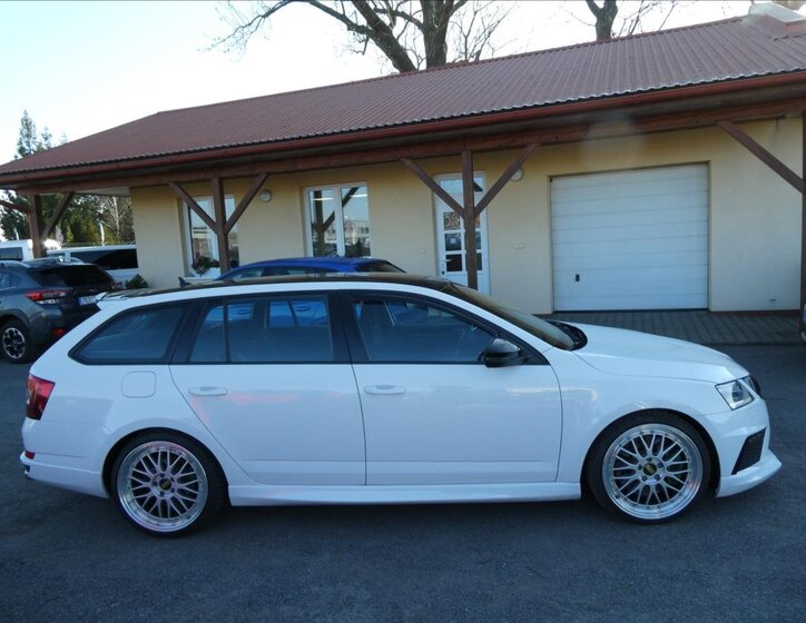 Škoda Octavia Kombi 2,0 l 169 kw