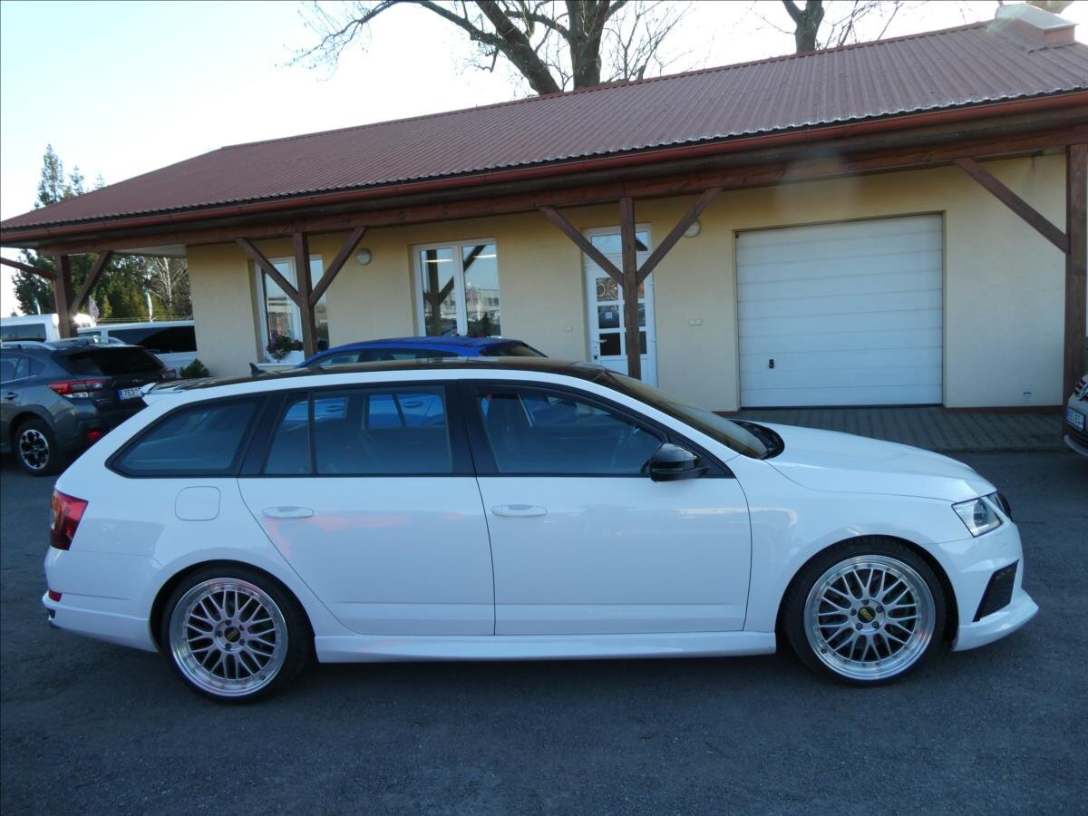 Škoda Octavia Kombi 2,0 l 169 kw