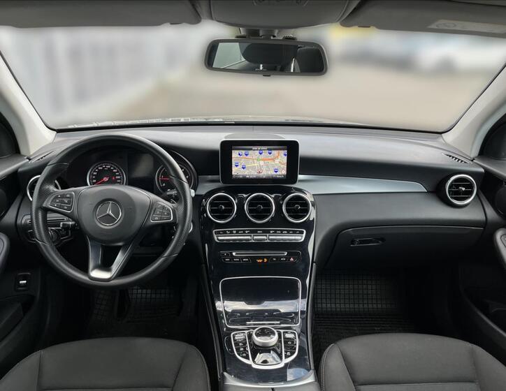 Mercedes-Benz GLC 13