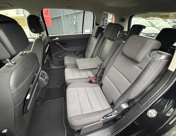 Volkswagen Touran 28