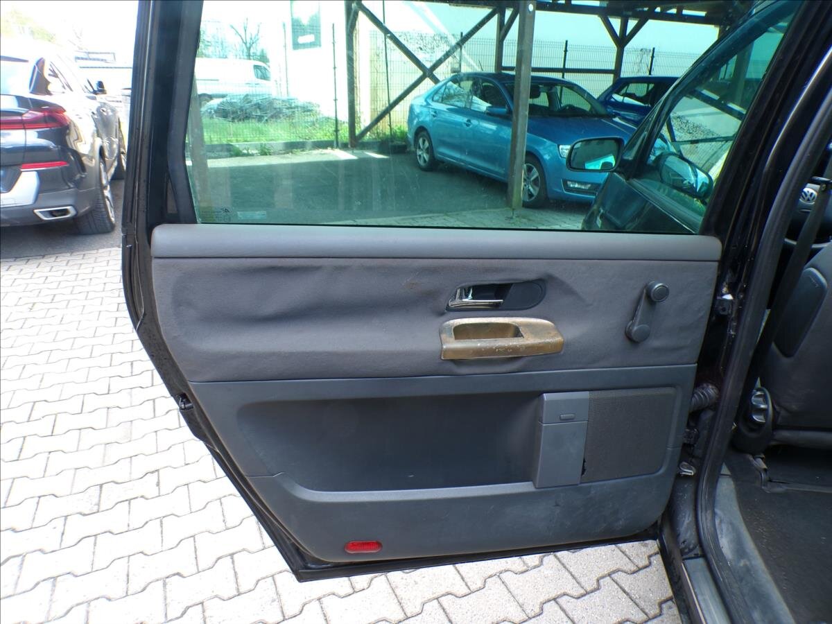 Volkswagen Sharan Kombi 1,9 l 85 kw