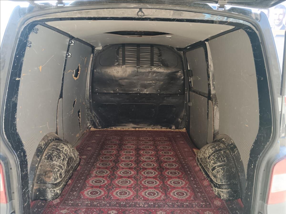 Volkswagen Transporter Skříň 2,0 l 75 kw