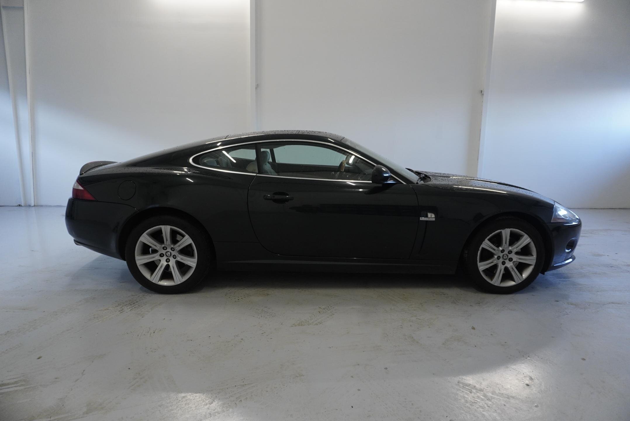 Jaguar XK8 Ostatní 4,2 l 219 kw