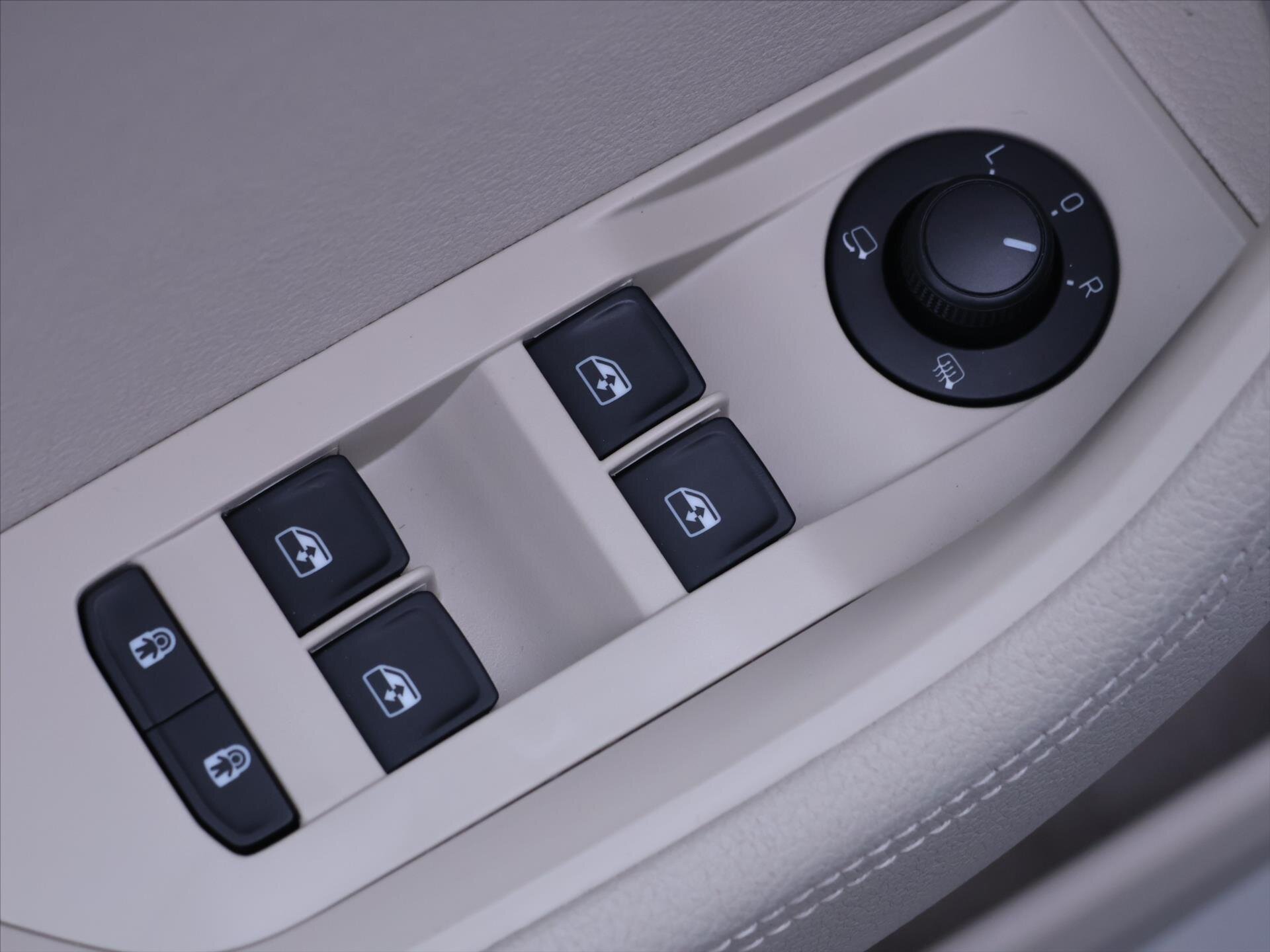 Škoda Superb Liftback 2,0 l 110 kw