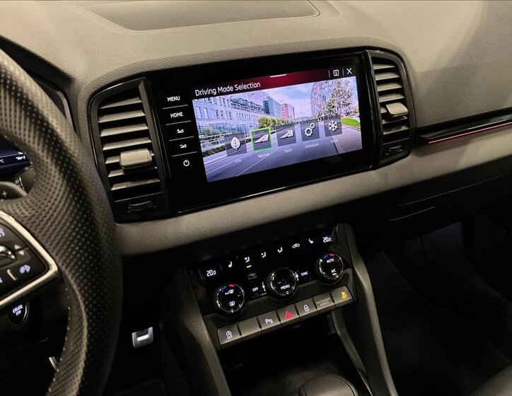 Škoda Karoq SUV / Terénní 2,0 l 140 kw